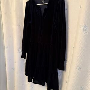 1.STATE Velvet-Trim Crewneck Top in Navy